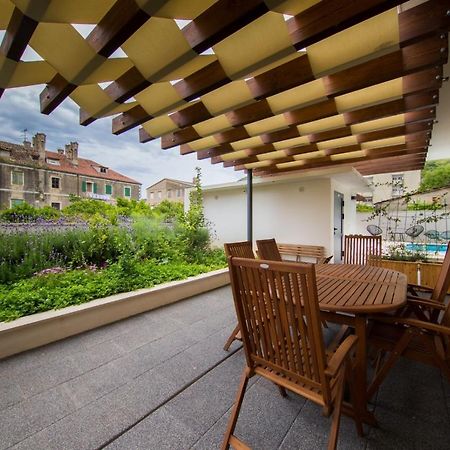Bella Vista Suites エクステリア 写真
