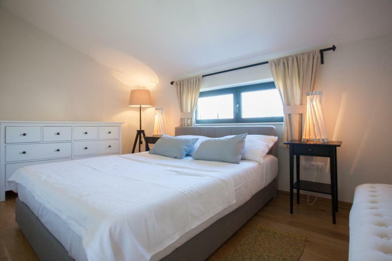 Bella Vista Suites エクステリア 写真