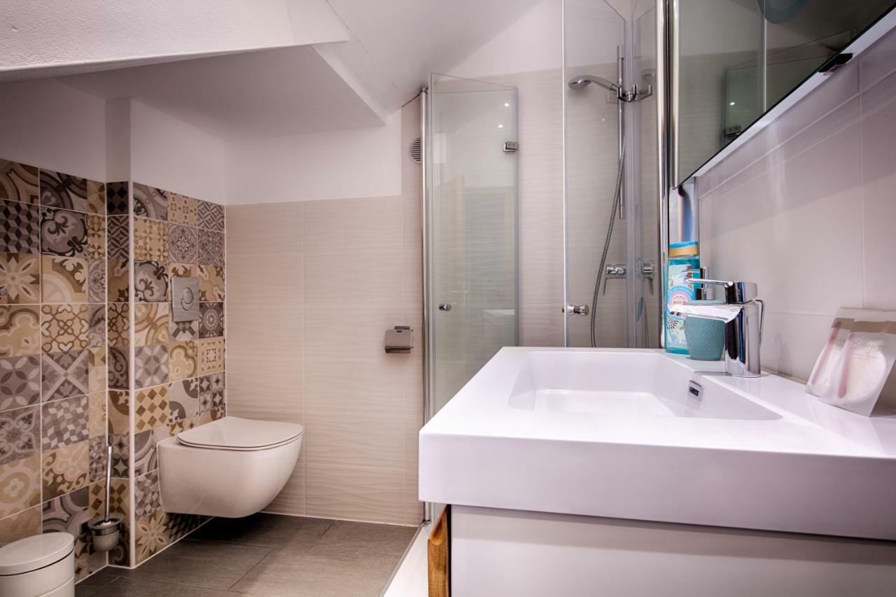 Bella Vista Suites エクステリア 写真