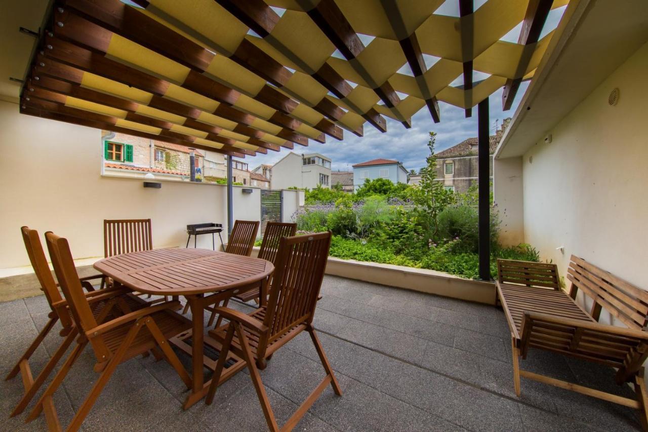 Bella Vista Suites エクステリア 写真